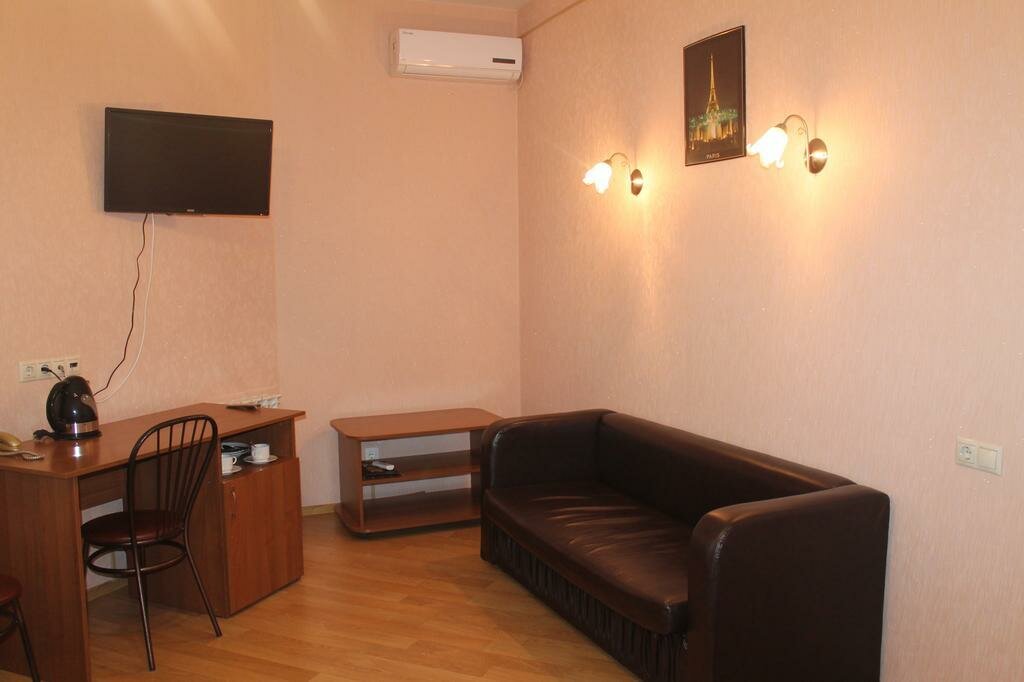 Гостиница Париж Семенов-90