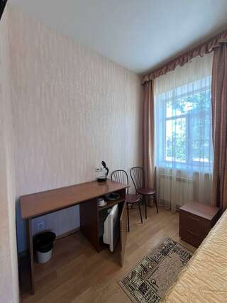 Гостиница Париж Семенов 2-местный номер стандарт-18