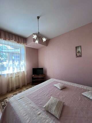 Гостиница Париж Семенов 2-местный номер комфорт улучшенный-1