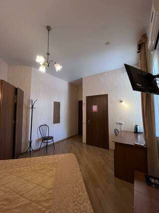 Гостиница Париж Семенов 2-местный номер стандарт-9