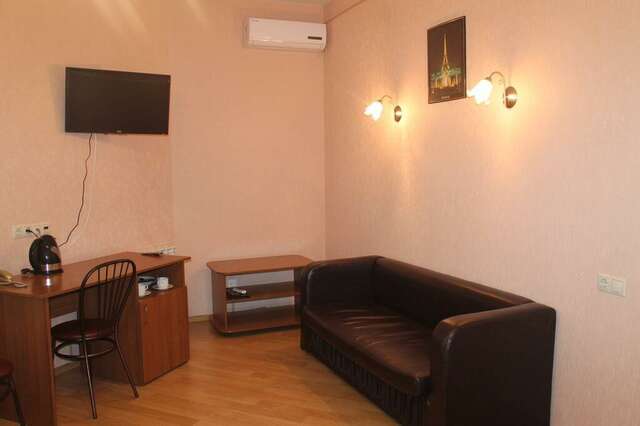 Гостиница Париж Семенов-89